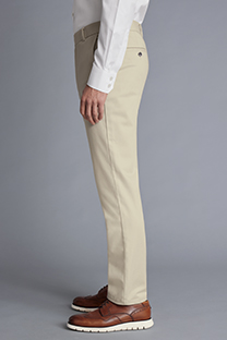 Chinos side on slim fit